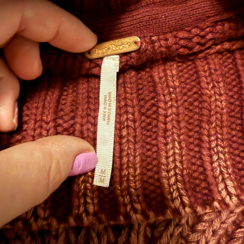 Free People Cozy Knit Turtleneck Sweater! - Picture 4 of 9